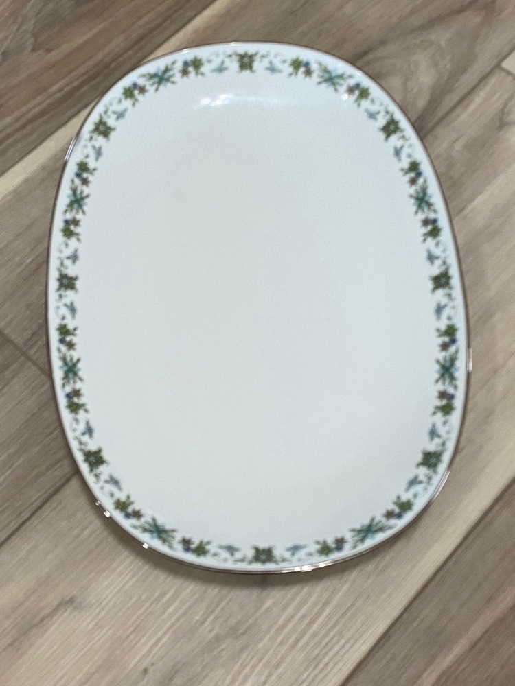 Noritake Japan oval plate Beguine 2033 Contemporary Fine China